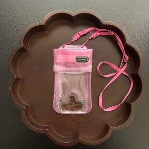 Pink Waterproof Phone/Credit Card Pouch